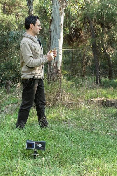 apostatikos_anixneuths_xrusou_kiritshs_rayfinder apostatikos_anixneuths_xrusou_kiritshs_rayfinder