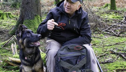 ΠαρουσίασησακίδιοπλάτηςXPBACKPACKγιαανιχνευτέςμετάλλων