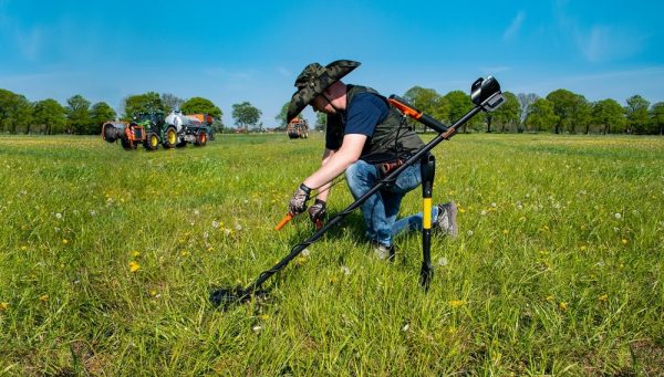 quest_q30+_adiabroxos_oikonomikos_anixneyths_metallon_xrysoy-min quest_q30+_adiabroxos_oikonomikos_anixneyths_metallon_xrysoy-min