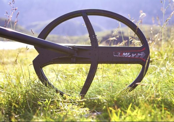 phnio-fmf-3428-xp-deus-ii-pollysyxnotikos-anixneyths-metalloy