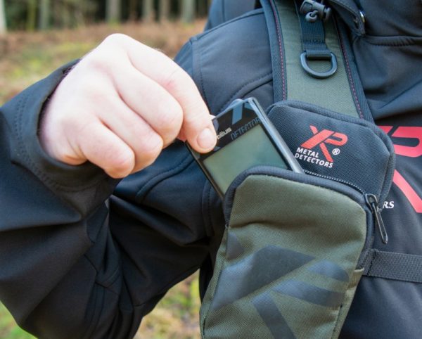 anixneyths-metallon-kinhto-thlefono-thiki-thlexeiristirioy-xp-phone-pocket